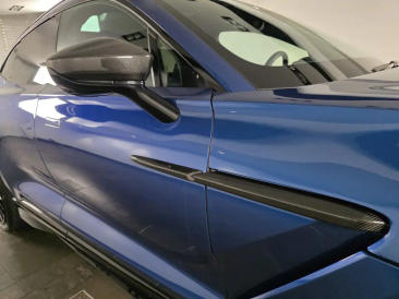Aston Martin DBX 707 — photo 19