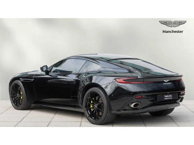 Aston Martin DB11 AMR