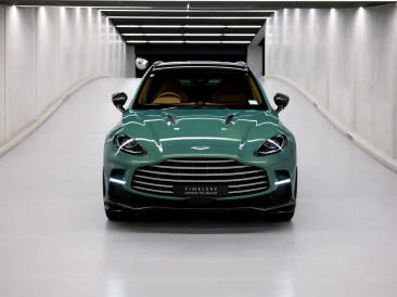 Aston Martin DBX 707 — photo 7