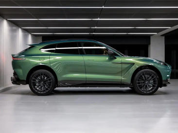 Aston Martin DBX 707 — photo 9