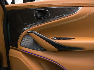 Aston Martin DBX 707 — photo 11