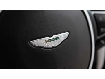 Aston Martin DB11 AMR — photo 11