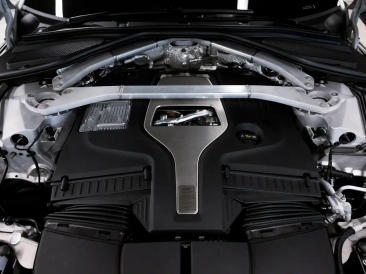 Aston Martin DBX 707 — photo 17