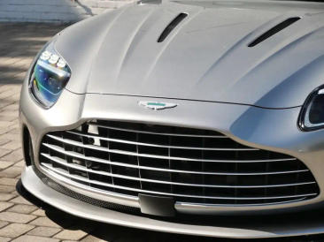Aston Martin DB12 V8 — photo 27