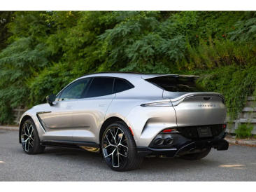 Aston Martin DBX 707 — photo 2