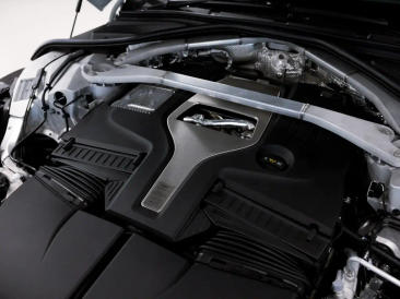 Aston Martin DBX 707 — photo 30