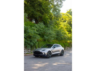 Aston Martin DBX 707 — photo 26