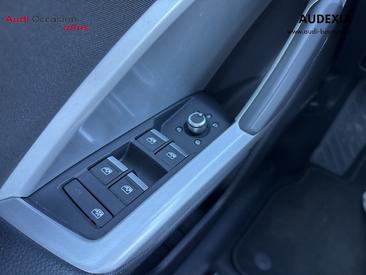 Audi Q3 35 TFSI — photo 12