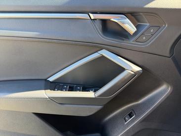 Audi Q3 Sportback 35 TDI — photo 19