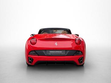 Ferrari California — photo 4
