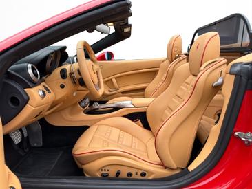 Ferrari California — photo 6