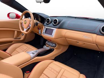 Ferrari California — photo 9