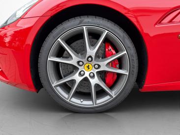 Ferrari California — photo 13