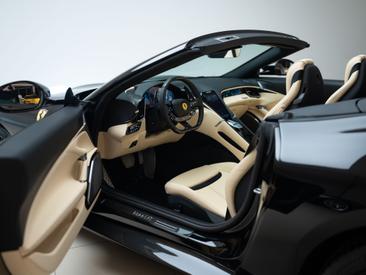 Ferrari Roma Spider — photo 32