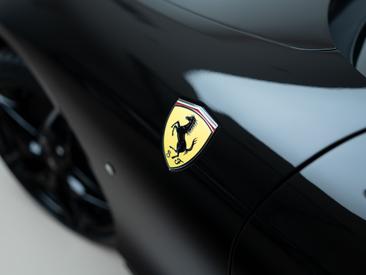 Ferrari Roma Spider — photo 33