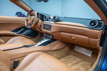 Ferrari California T — photo 16
