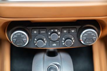 Ferrari California T — photo 22