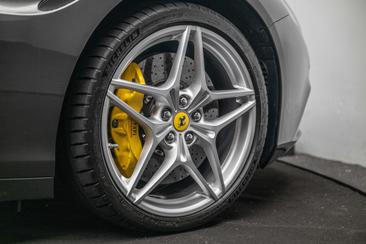 Ferrari California T — photo 26