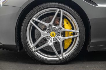 Ferrari California T — photo 28