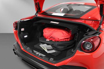 Ferrari Portofino — photo 14