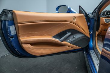 Ferrari California T — photo 40