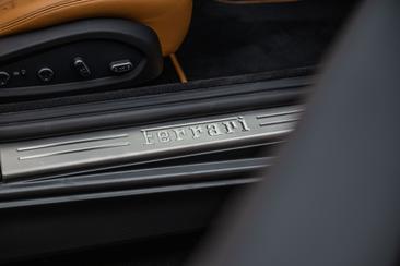 Ferrari California T — photo 34
