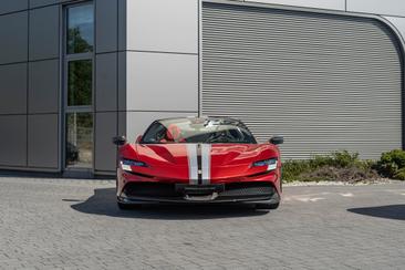 Ferrari SF90 Spider — photo 2