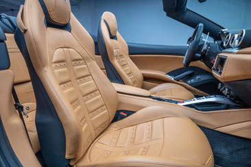 Ferrari California T — photo 35
