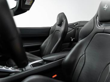 Ferrari Portofino — photo 32