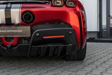 Ferrari SF90 Spider — photo 16
