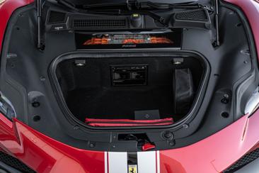 Ferrari SF90 Spider — photo 21