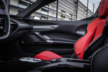 Ferrari SF90 Spider — photo 37