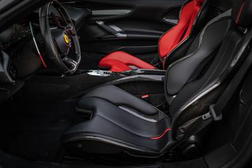Ferrari SF90 Spider — photo 38