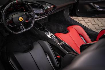 Ferrari SF90 Spider — photo 29