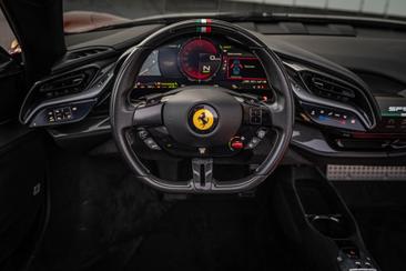 Ferrari SF90 Spider — photo 49