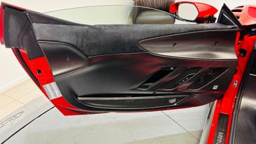 Ferrari SF90 XX Spider — photo 31