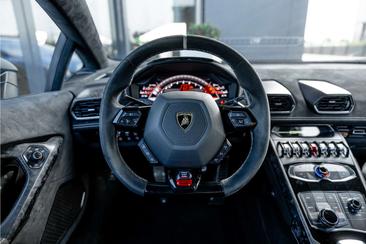 Lamborghini Huracán Performante — photo 12