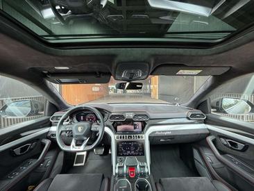 Lamborghini Urus — photo 17