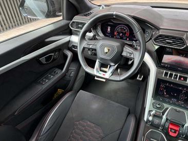 Lamborghini Urus — photo 19