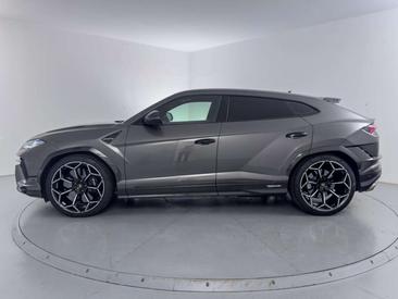 Lamborghini Urus Performante — photo 2