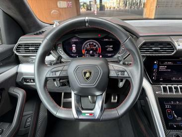 Lamborghini Urus — photo 27