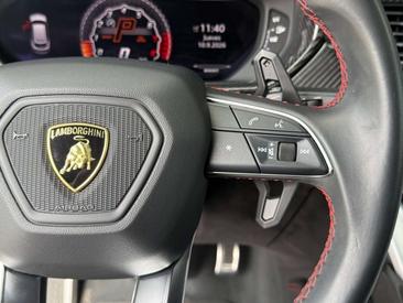 Lamborghini Urus — photo 34