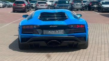 Lamborghini Aventador S — photo 4