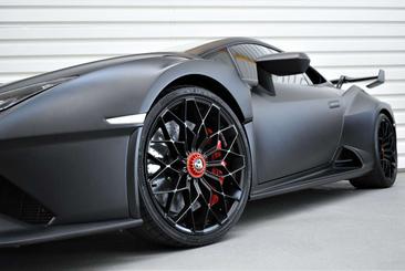 Lamborghini Huracán STO — photo 11