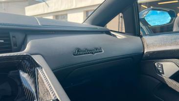 Lamborghini Aventador S — photo 15