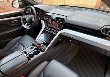Lamborghini Urus — photo 10
