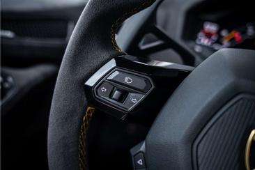 Lamborghini Huracán Tecnica — photo 28