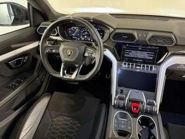 Lamborghini Urus — photo 8