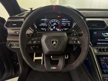 Lamborghini Urus Performante — photo 26