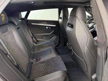 Lamborghini Urus — photo 10